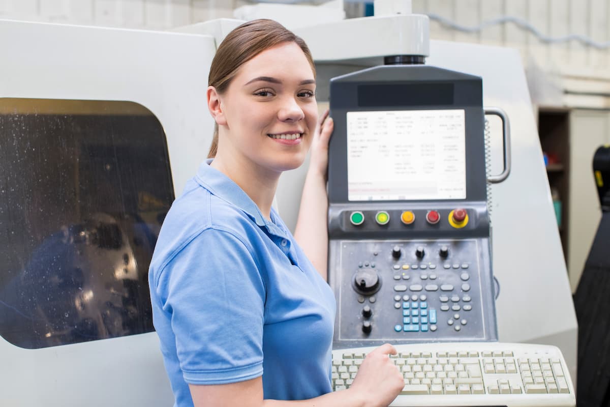 Co powinien wiedzieć operator cnc?