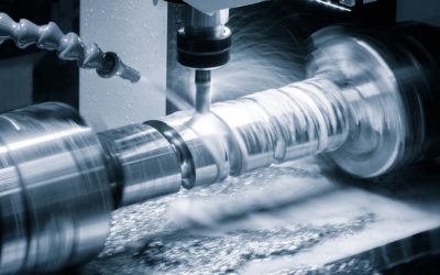 Wybór frezarki CNC do zakładu produkcyjnego – kluczowe parametry i kryteria